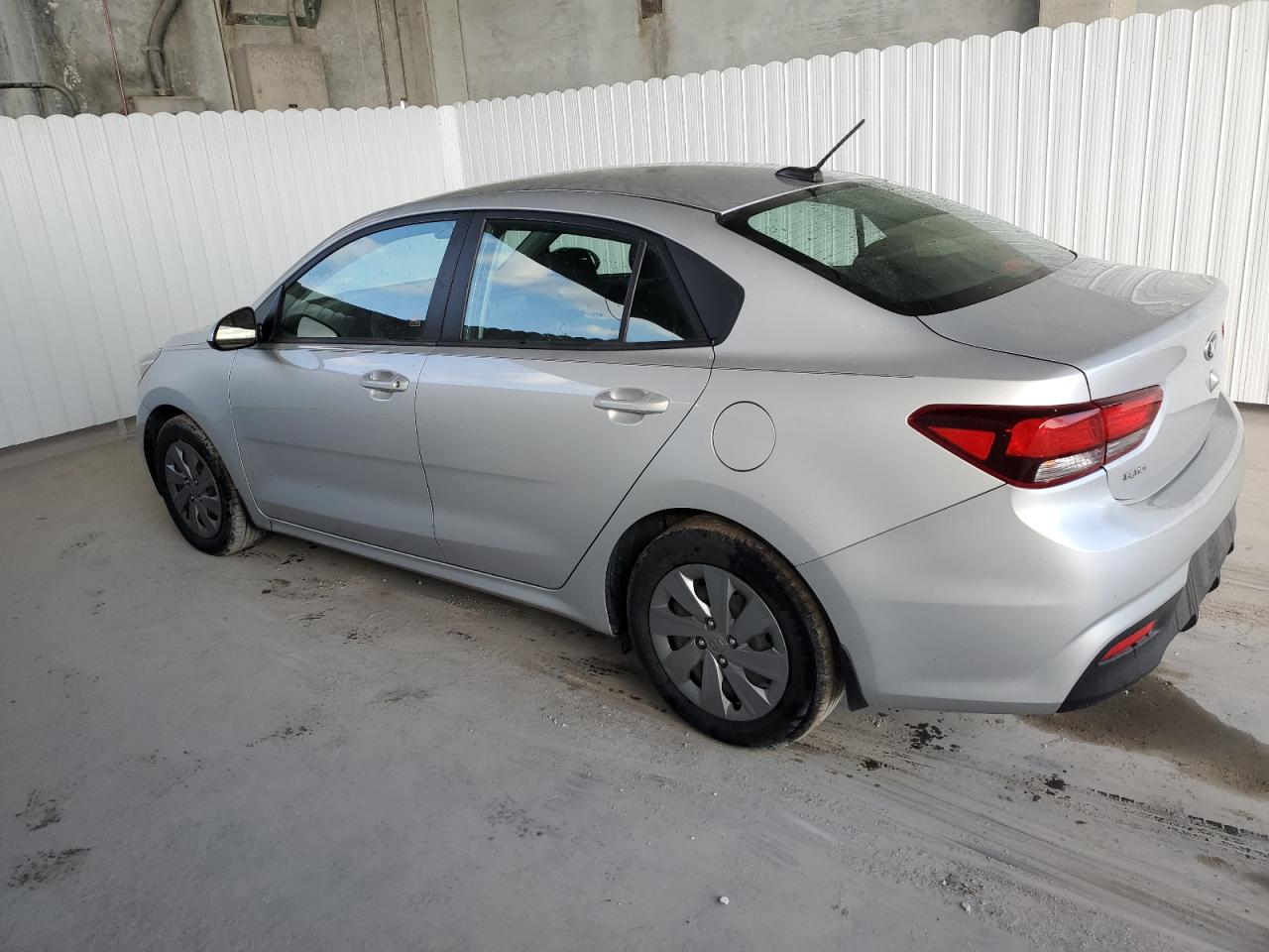 Изображение 2 Kia Rio Lx 2020 с VIN 3KPA24AD0LE335391