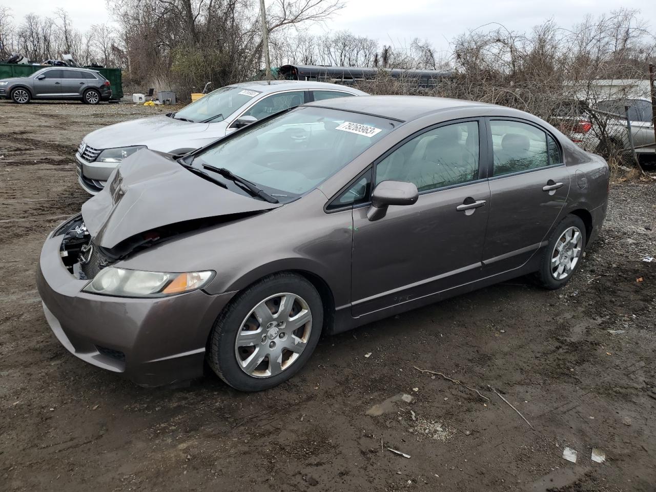 Obraz 1 z 2010 HONDA CIVIC LX 2010 z VIN 2HGFA1F51AH562956