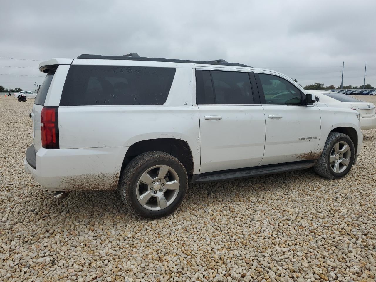 Obraz 3 z 2020 CHEVROLET SUBURBAN C1500 LT 2020 z VIN 1GNSCHKC0LR141129