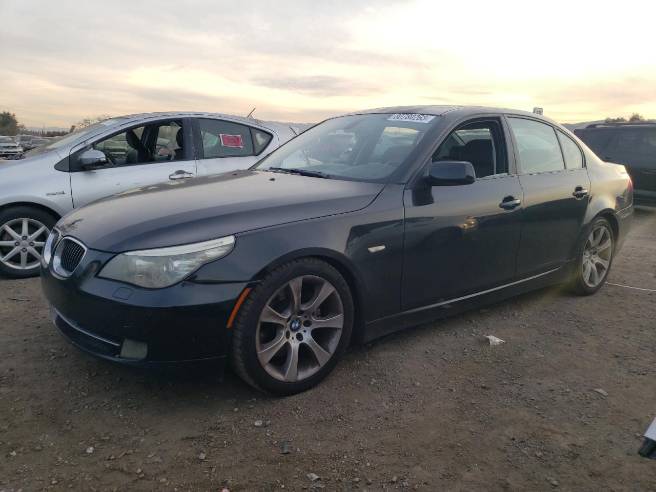 Obraz 1 z 2008 BMW 535 I 2008 z VIN WBANW13518CZ73459