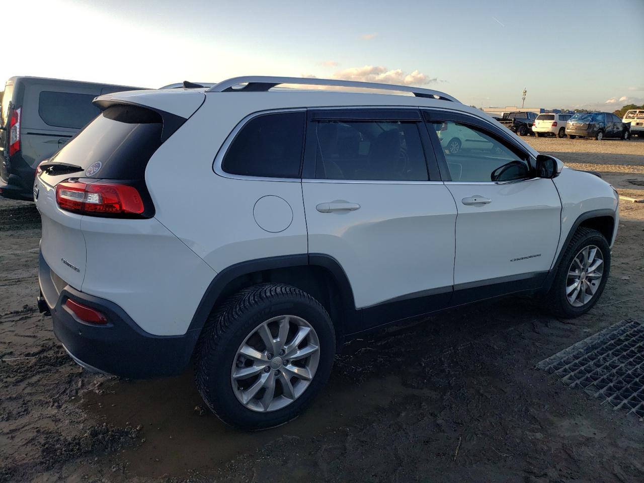 Изображение 3 2017 JEEP CHEROKEE LIMITED 2017 с VIN 1C4PJMDS5HW666326