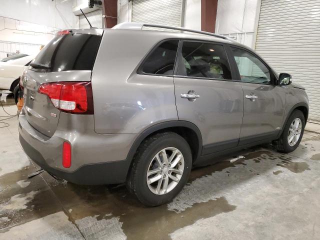 Image 3 of 2015 KIA SORENTO LX 2015 with VIN 5XYKTCA67FG644540