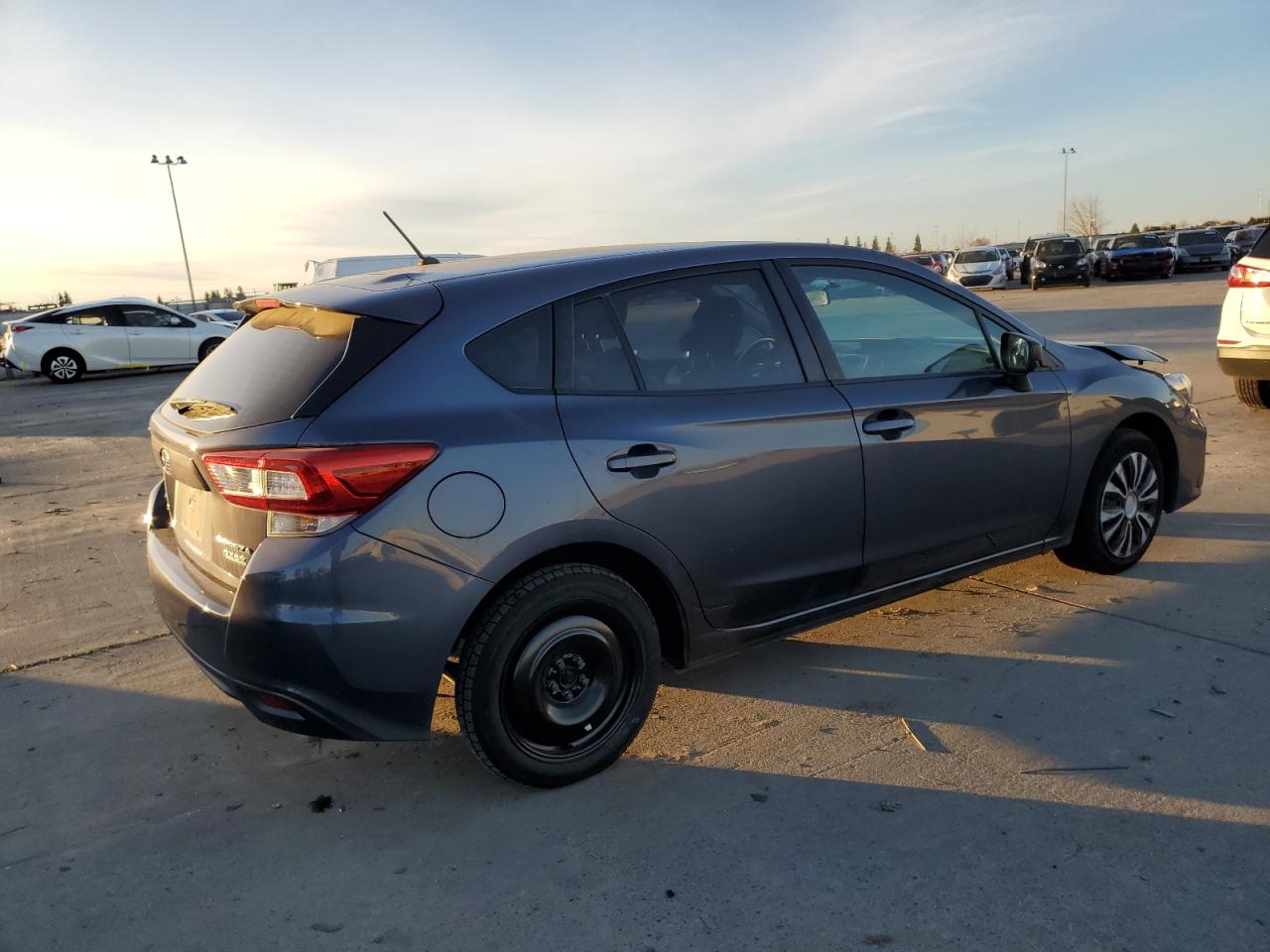 Obraz 3 z 2017 SUBARU IMPREZA  2017 z VIN 4S3GTAA63H3719199