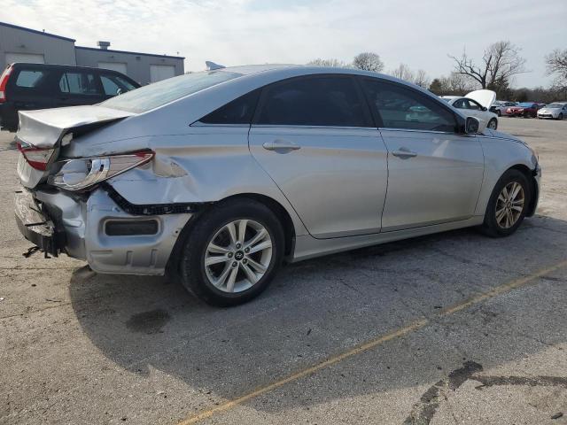 Obraz 3 z 2012 HYUNDAI SONATA GLS 2012 z VIN 5NPEB4AC8CH447392