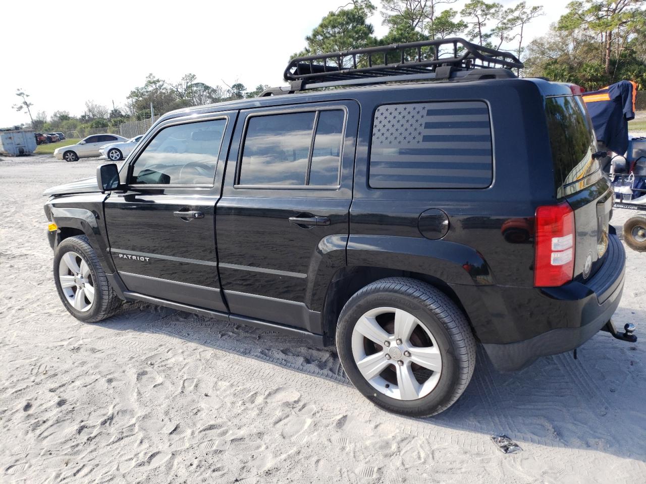 Изображение 2 2016 JEEP PATRIOT LATITUDE 2016 с VIN 1C4NJPFA1GD690498