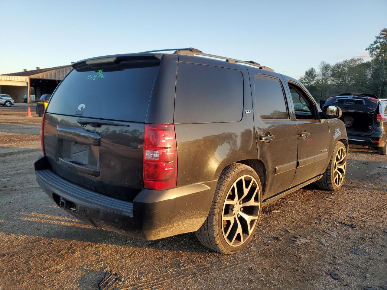 Obraz 3 z 2007 CHEVROLET TAHOE C1500 2007 z VIN 1GNFC13JX7R406277