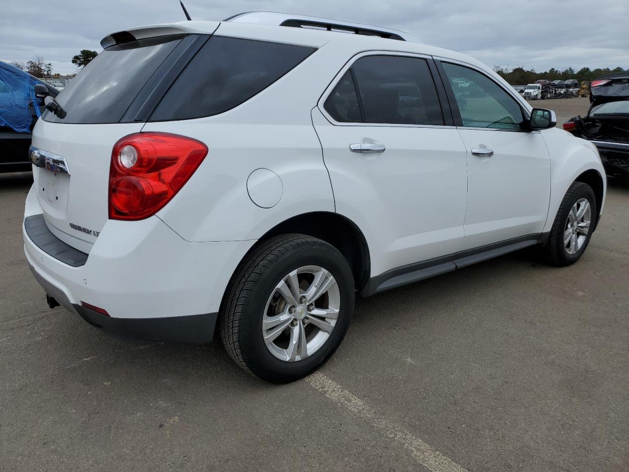 Image 3 of 2013 CHEVROLET EQUINOX LTZ 2013 with VIN 2GNFLGEKXD6315199
