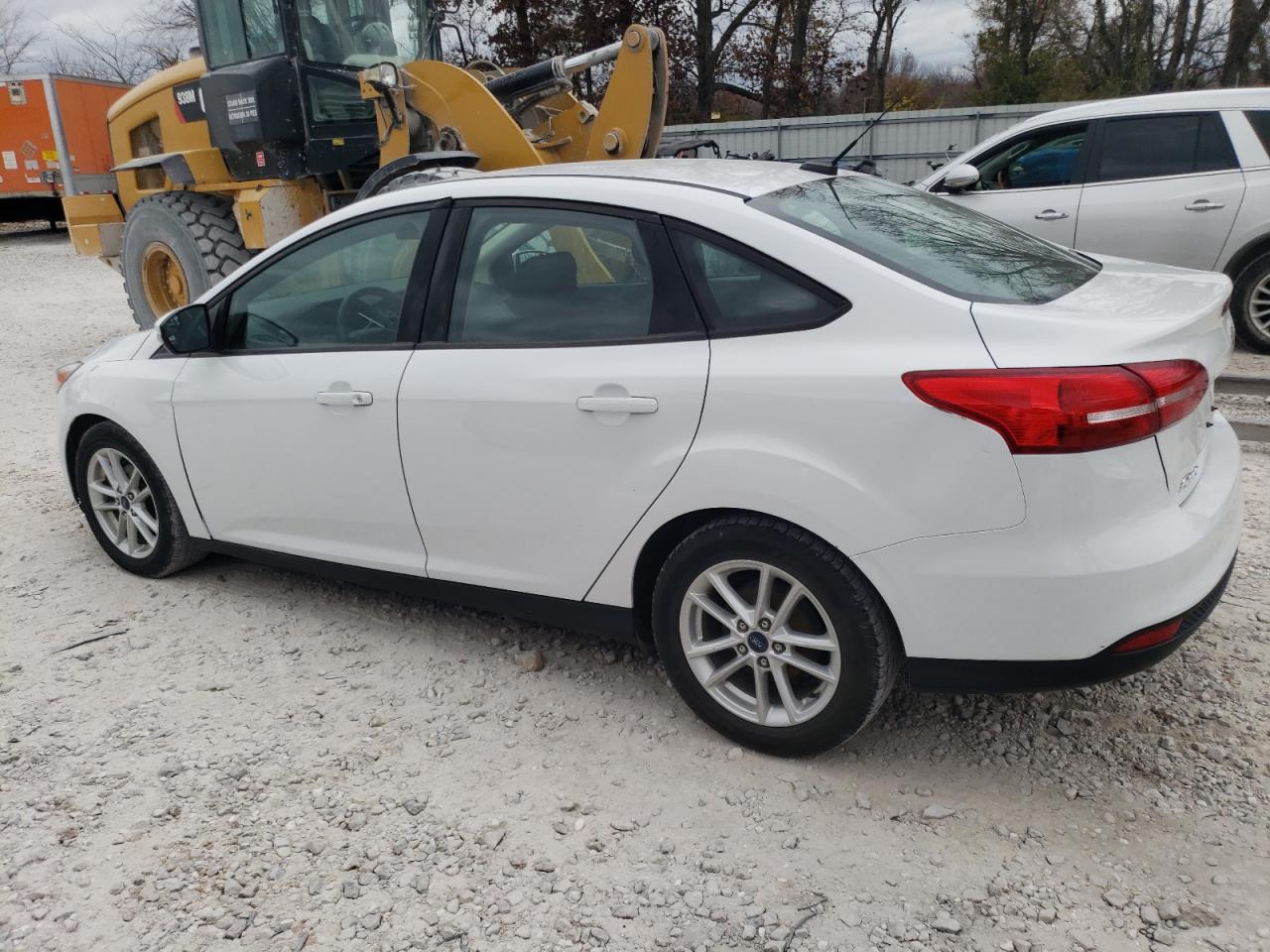Obraz 2 z 2016 FORD FOCUS SE 2016 z VIN 1FADP3F22GL372378