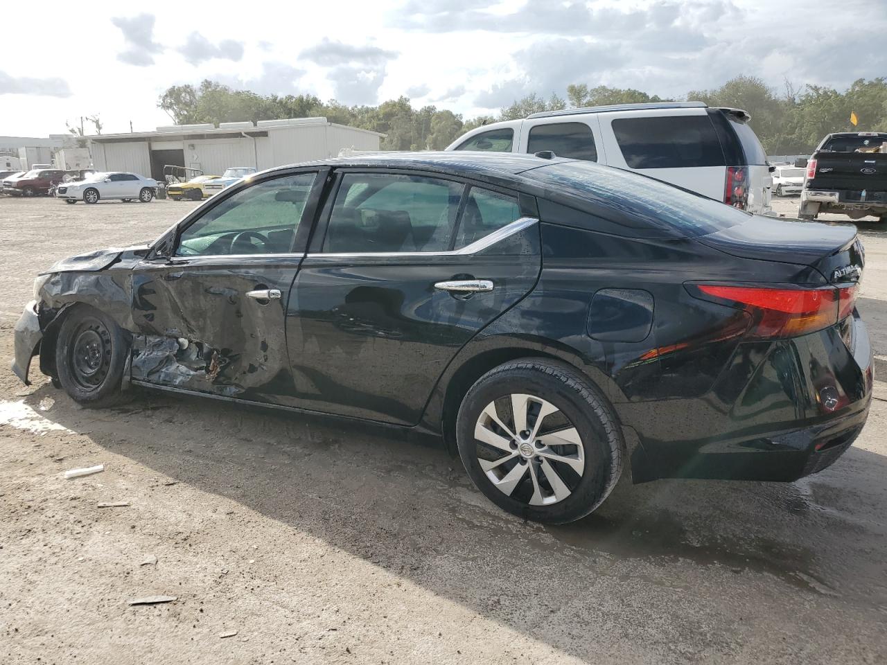 Obraz 2 z 2020 NISSAN ALTIMA S 2020 z VIN 1N4BL4BV7LC260131