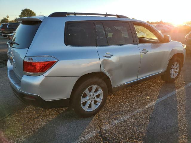 Image 3 of 2013 TOYOTA HIGHLANDER BASE 2013 with VIN 5TDZK3EH5DS099659
