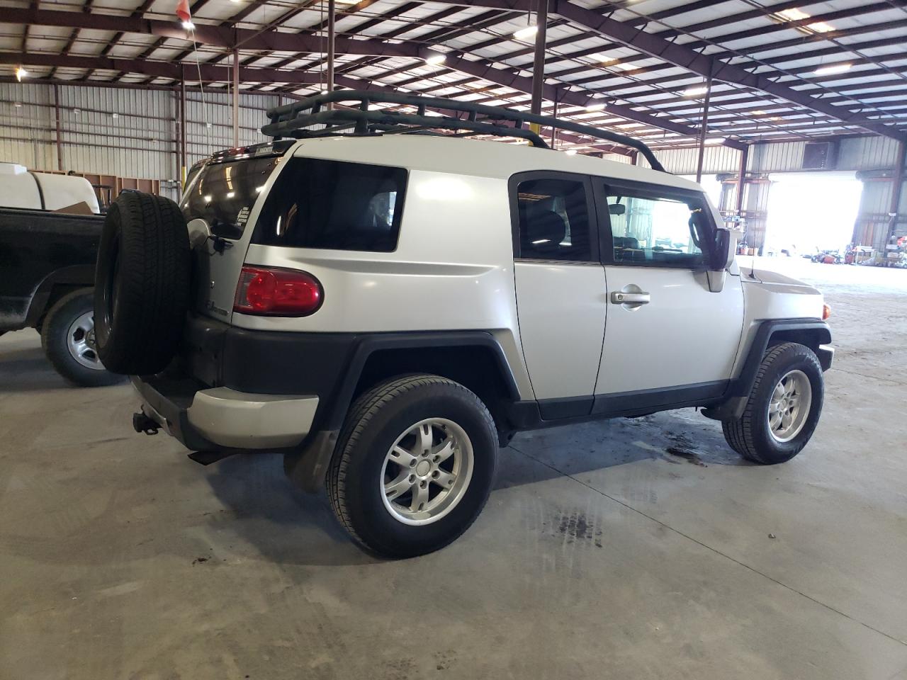 Image 3 of 2007 TOYOTA FJ CRUISER 2007 with VIN JTEBU11F770017468