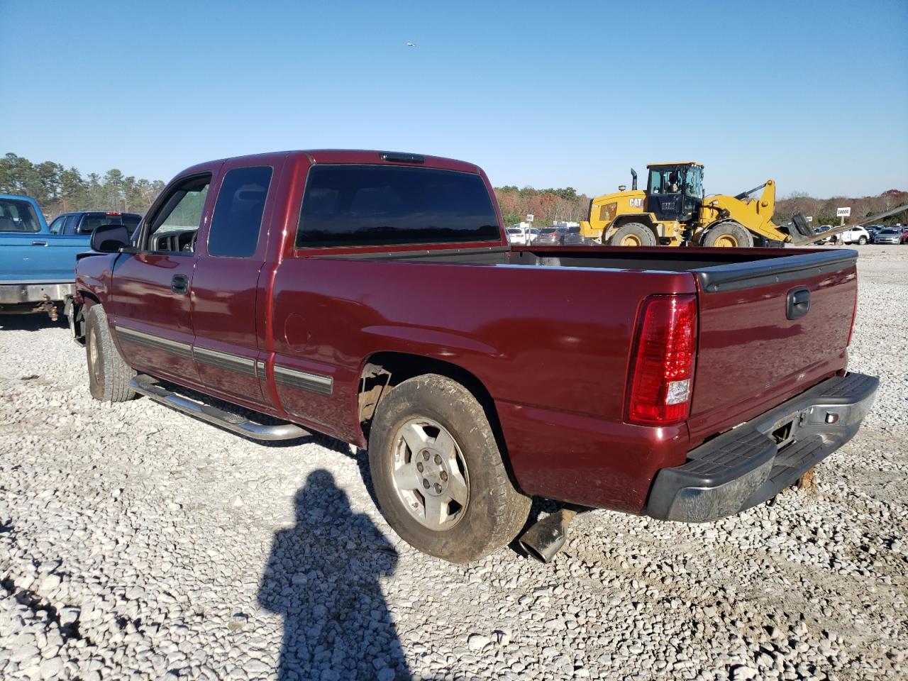 Image 2 of 2001 CHEVROLET SILVERADO C1500 2001 with VIN 2GCEC19VX11136255
