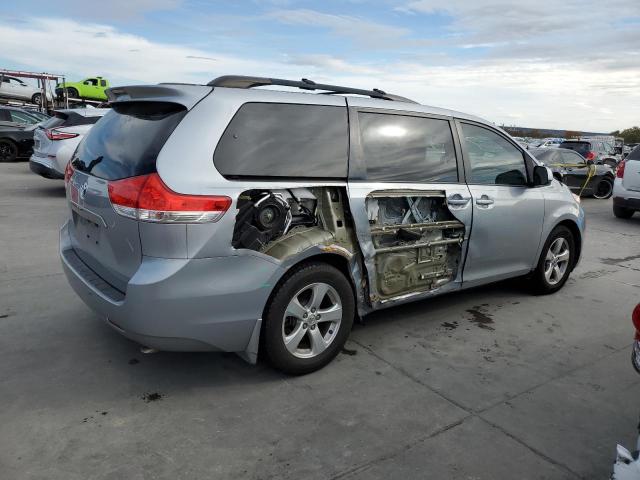 Изображение 3 2014 TOYOTA SIENNA LE 2014 с VIN 5TDKK3DC4ES478029