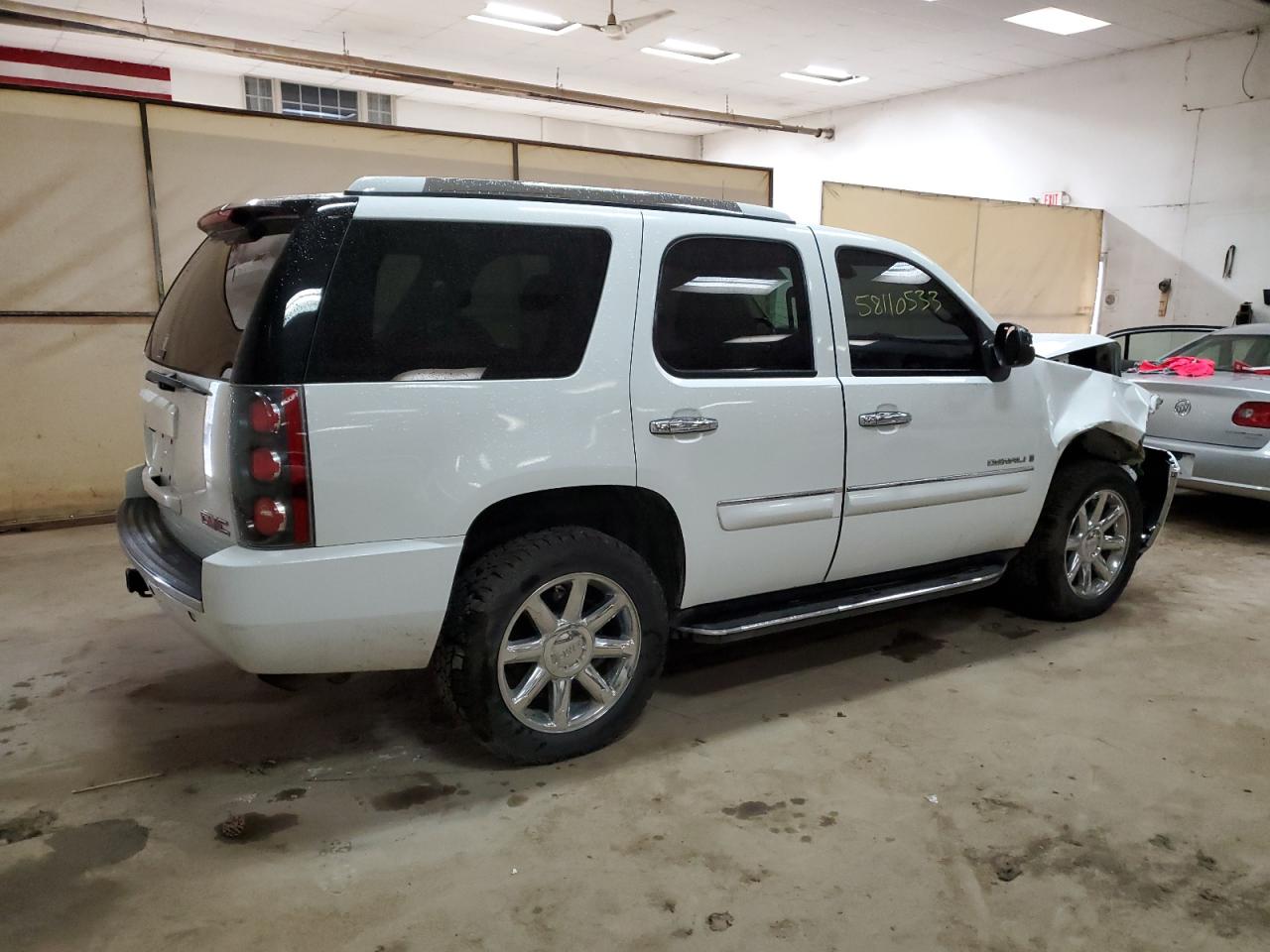 Изображение 3 2008 GMC YUKON DENALI 2008 с VIN 1GKFK638X8J227862