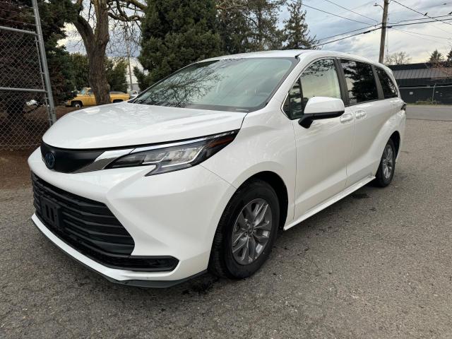 Изображение 2 2022 TOYOTA SIENNA LE 2022 с VIN 5TDKRKEC2NS118441