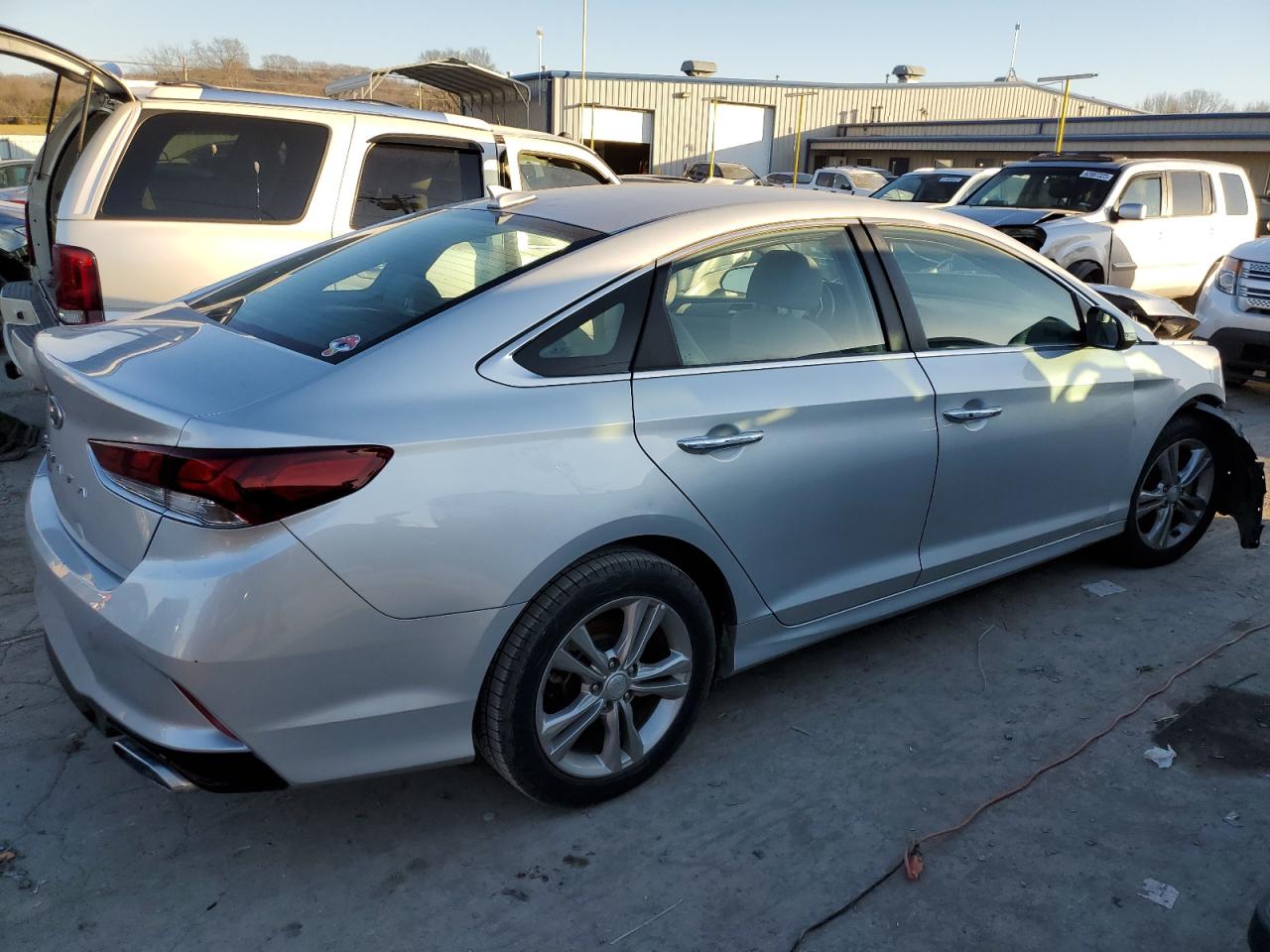 Изображение 3 2018 HYUNDAI SONATA SPORT 2018 с VIN 5NPE34AF7JH656840