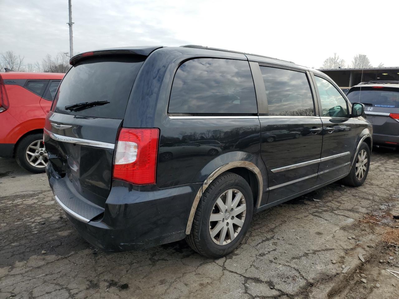 Obraz 3 z 2014 CHRYSLER TOWN & COUNTRY TOURING 2014 z VIN 2C4RC1BG0ER115175