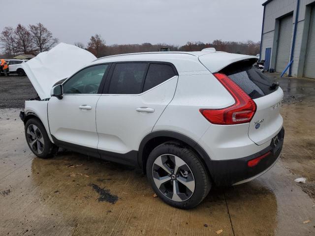 Image 2 of 2024 VOLVO XC40 CORE 2024 with VIN YV4L12UK2R2256687