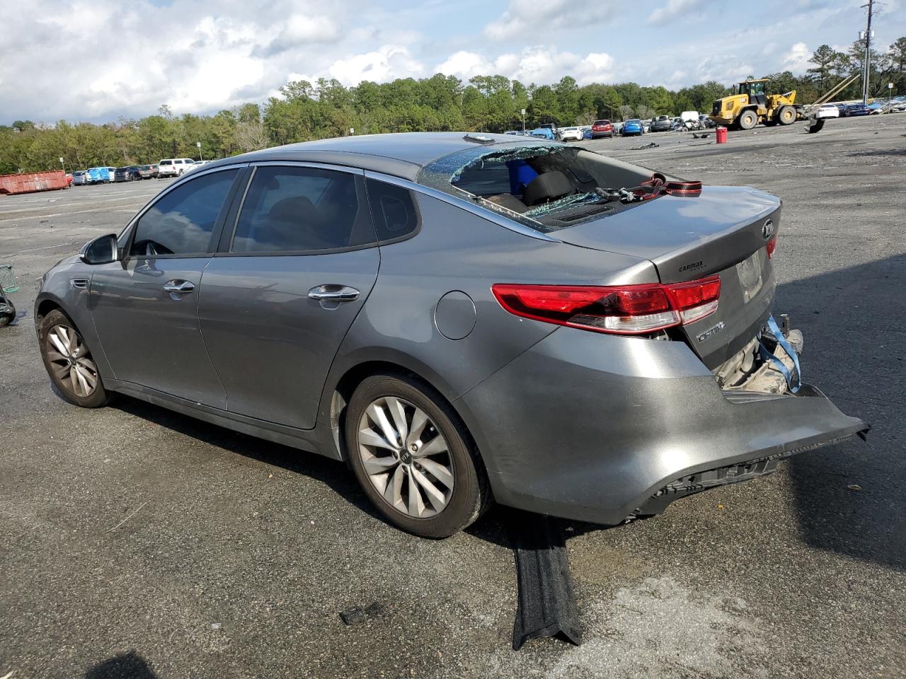 Изображение 2 2017 KIA OPTIMA LX 2017 с VIN 5XXGT4L3XHG141042