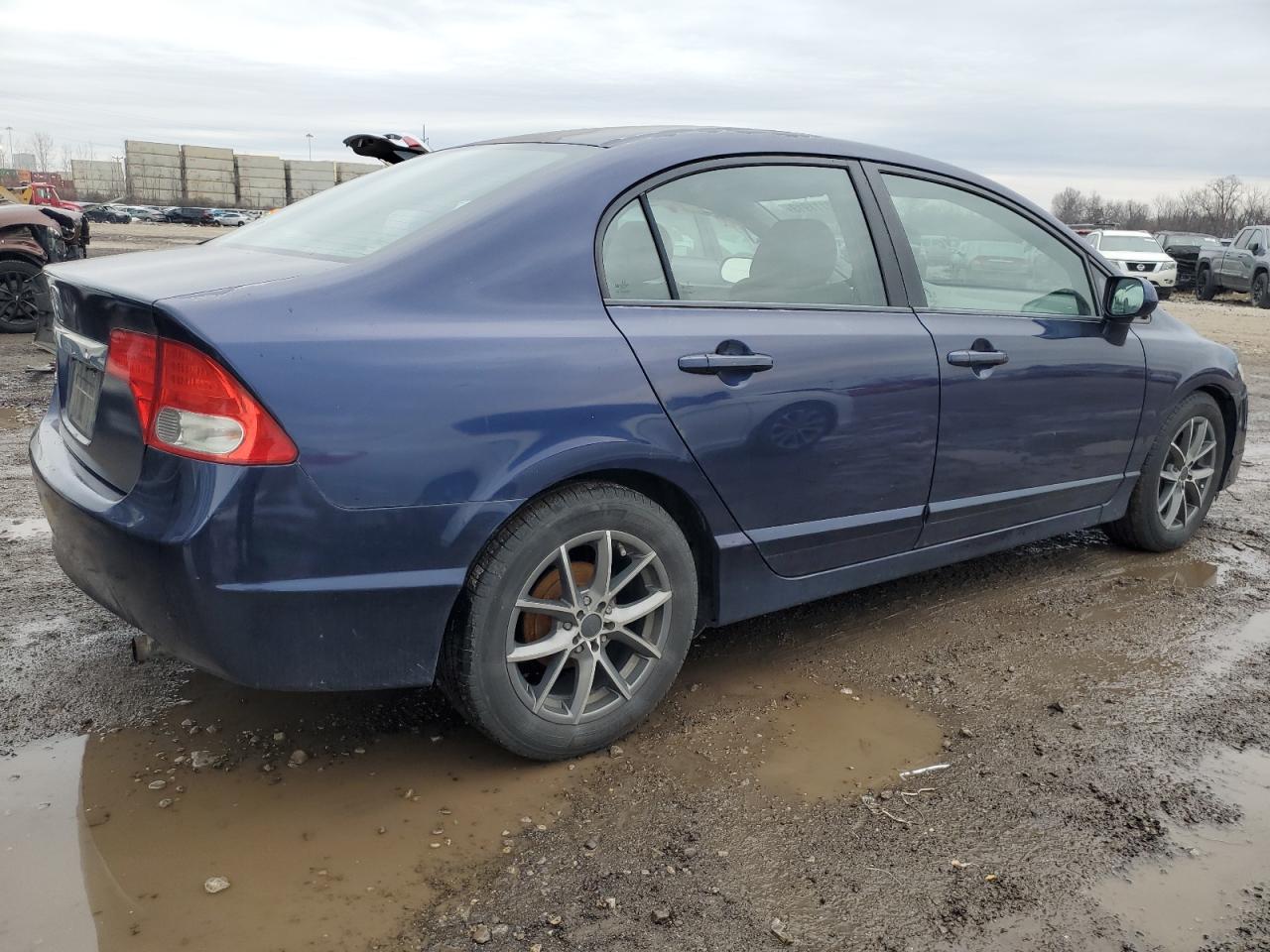 Image 3 of 2009 HONDA CIVIC LX 2009 with VIN 2HGFA165X9H507756