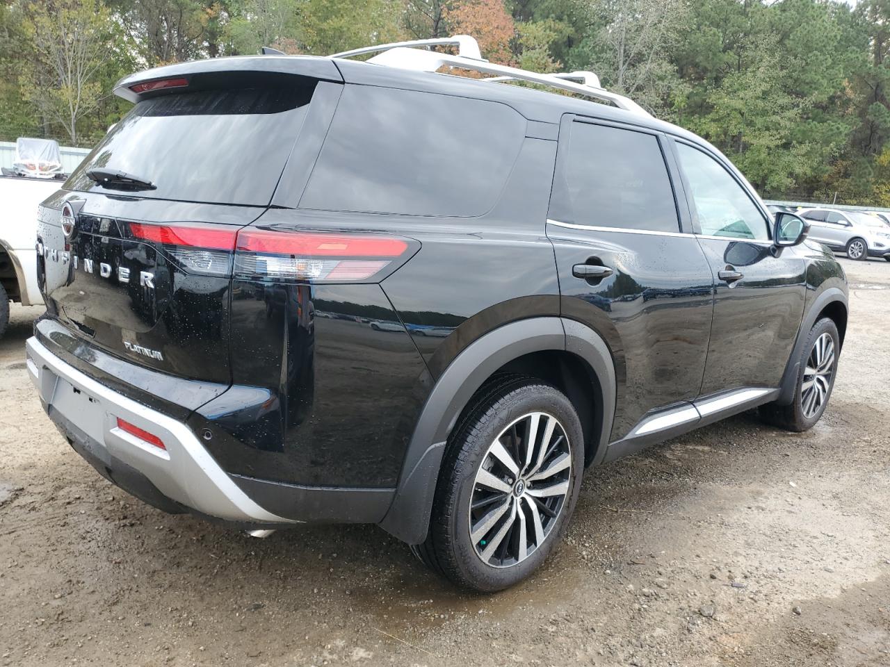 Изображение 3 2023 NISSAN PATHFINDER PLATINUM 2023 с VIN 5N1DR3DG4PC217734