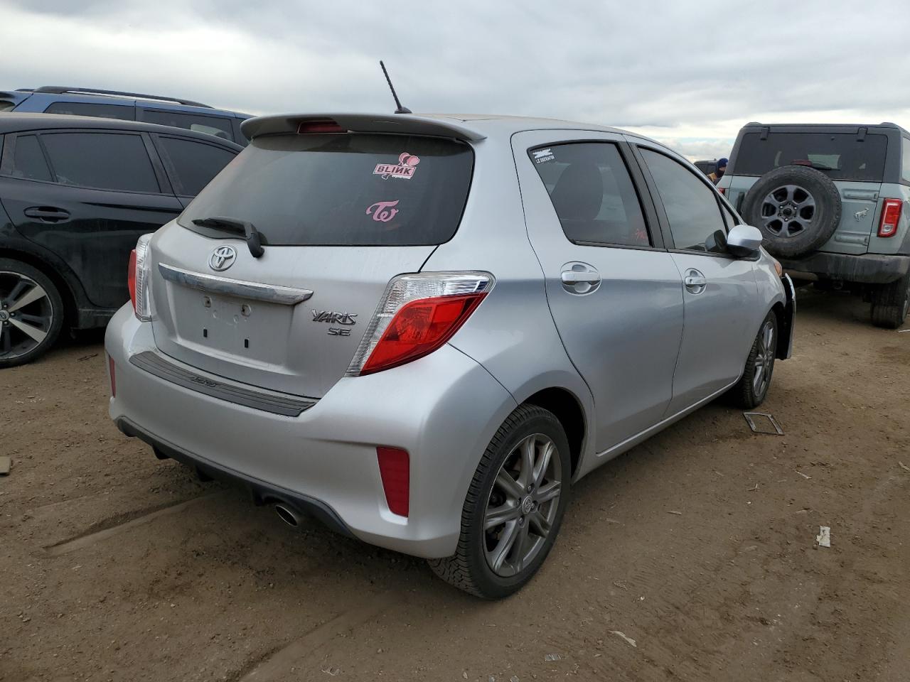Изображение 3 2013 TOYOTA YARIS  2013 с VIN JTDKTUD32DD566364