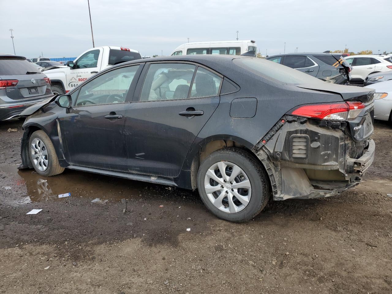 Obraz 2 z 2021 TOYOTA COROLLA LE 2021 z VIN 5YFEPMAE8MP241996