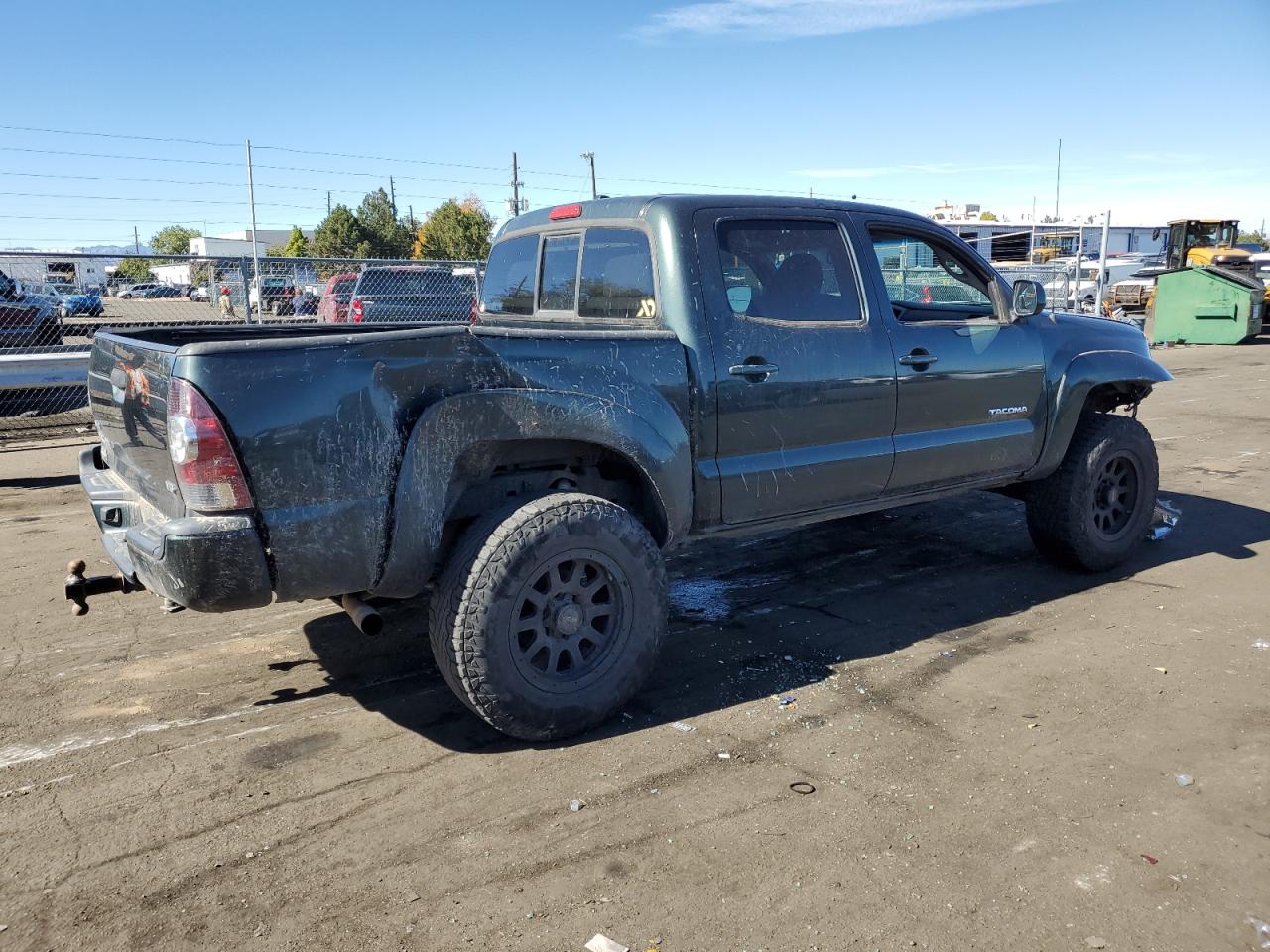 Image 3 of 2011 TOYOTA TACOMA DOUBLE CAB 2011 with VIN 3TMLU4EN2BM063288