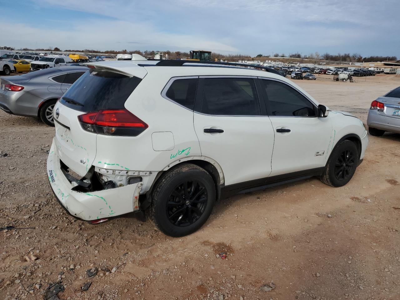 Obraz 3 z 2017 NISSAN ROGUE S 2017 z VIN 5N1AT2MT5HC771040