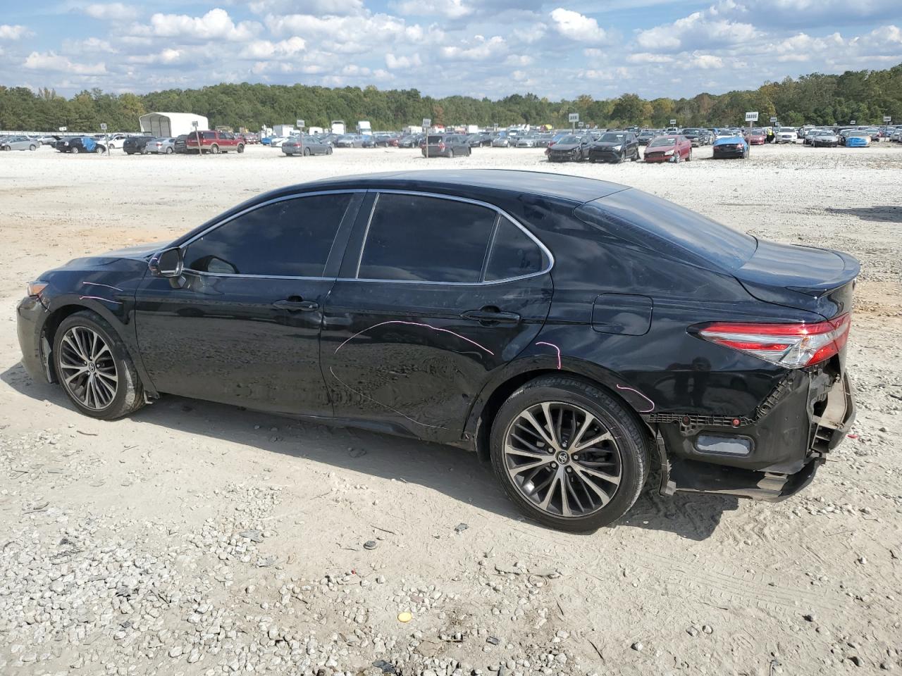 Obraz 2 z 2018 TOYOTA CAMRY L 2018 z VIN 4T1B11HK2JU620937