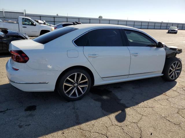 Изображение 3 2017 VOLKSWAGEN PASSAT SE 2017 с VIN 1VWGT7A33HC011413