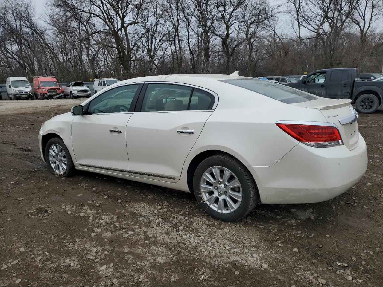 Изображение 2 2013 BUICK LACROSSE  2013 с VIN 1G4GC5ER0DF137349