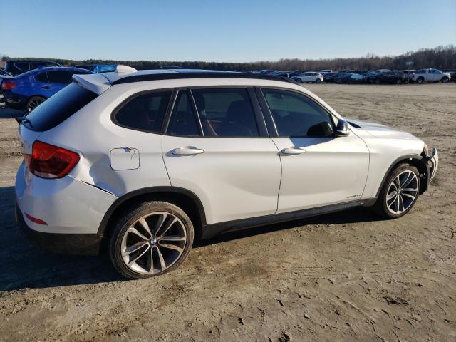 Obraz 3 z 2015 BMW X1 SDRIVE28I 2015 z VIN WBAVM1C56FV316535