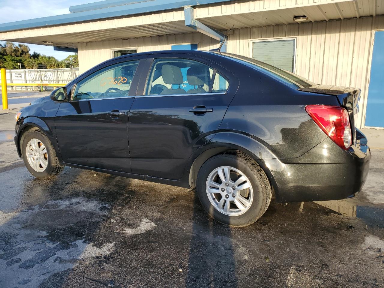 Image 2 of 2014 CHEVROLET SONIC LT 2014 with VIN 1G1JC5SH3E4104793