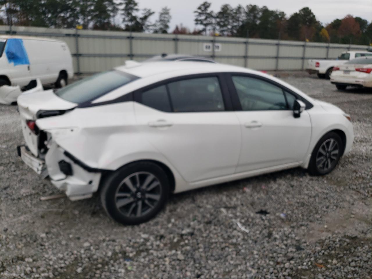 Image 3 of 2021 NISSAN VERSA SV 2021 with VIN 3N1CN8EV5ML926214
