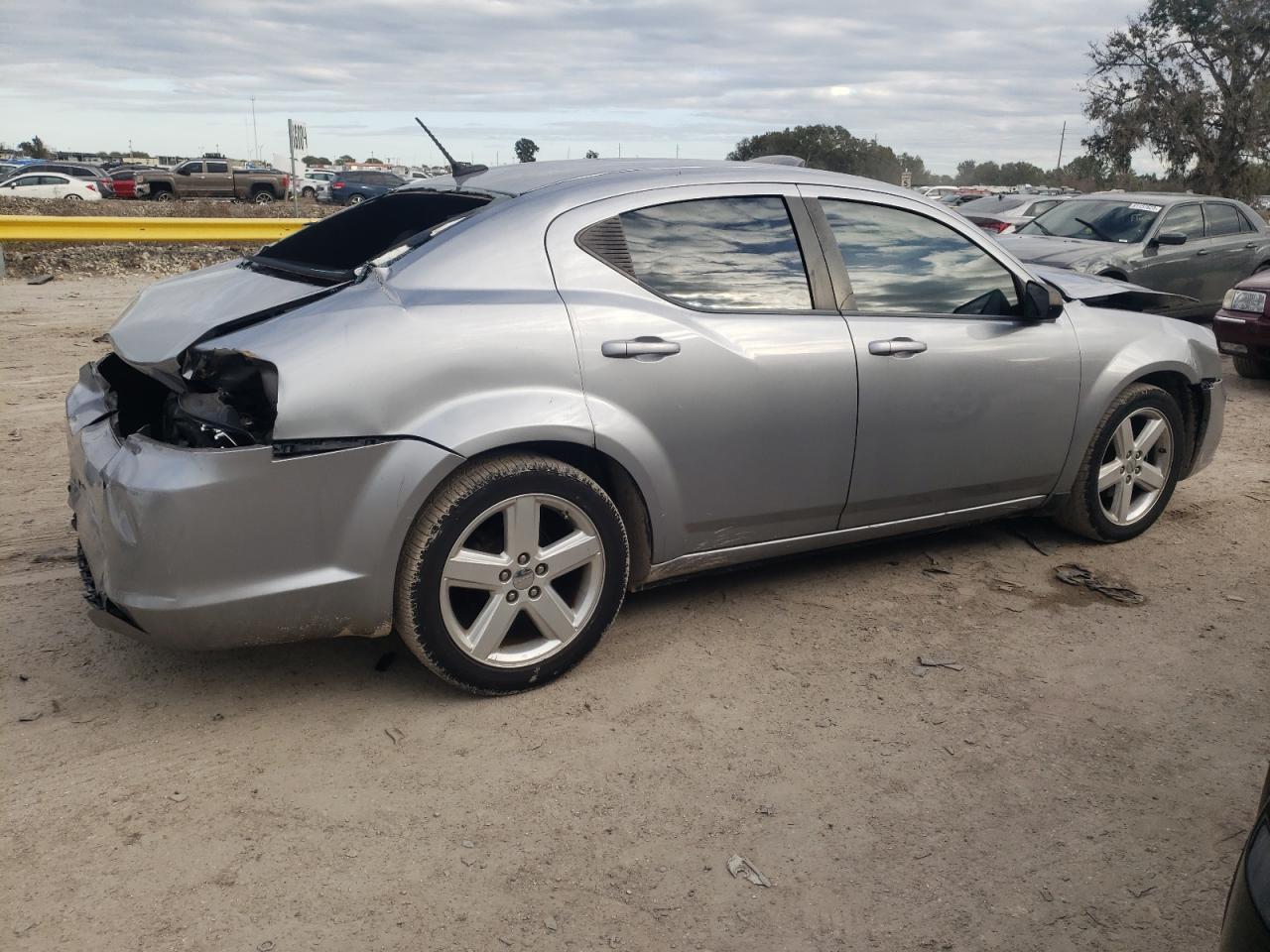 Obraz 3 z 2013 DODGE AVENGER SE 2013 z VIN 1C3CDZABXDN648528