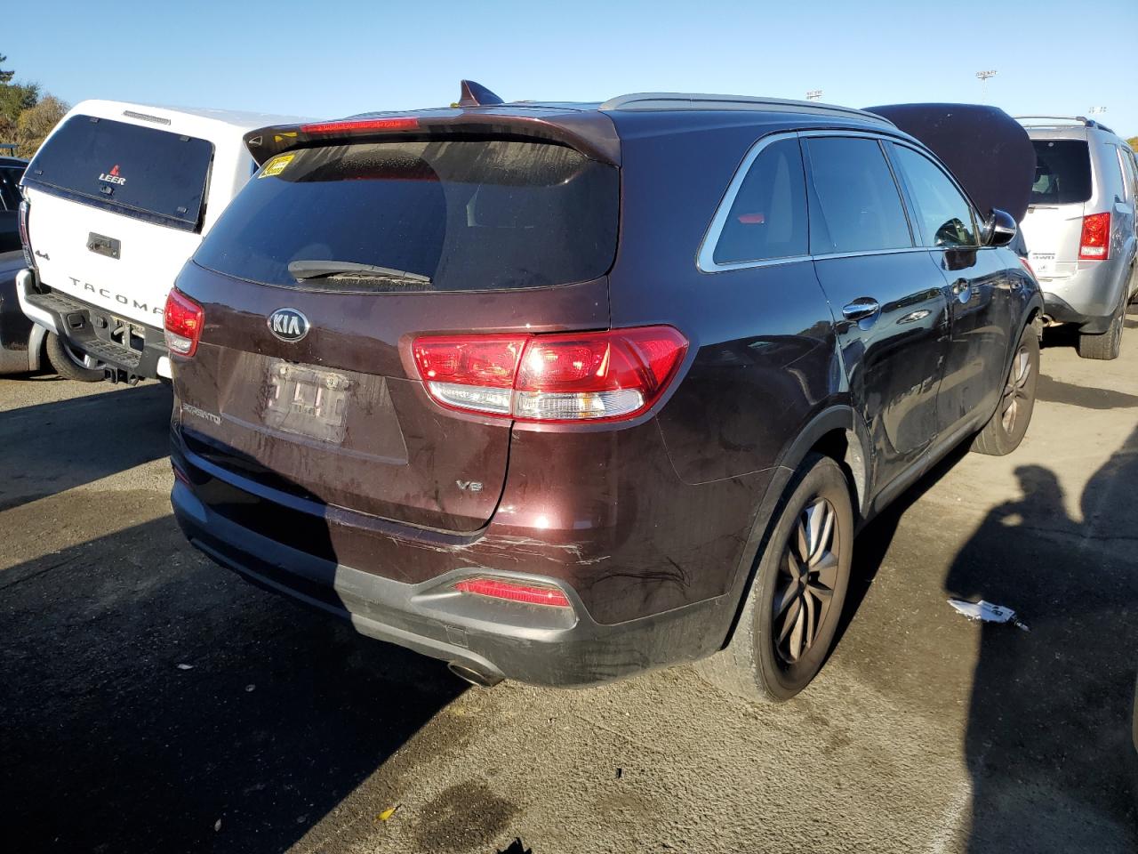 Изображение 3 2016 KIA SORENTO LX 2016 с VIN 5XYPG4A55GG011141