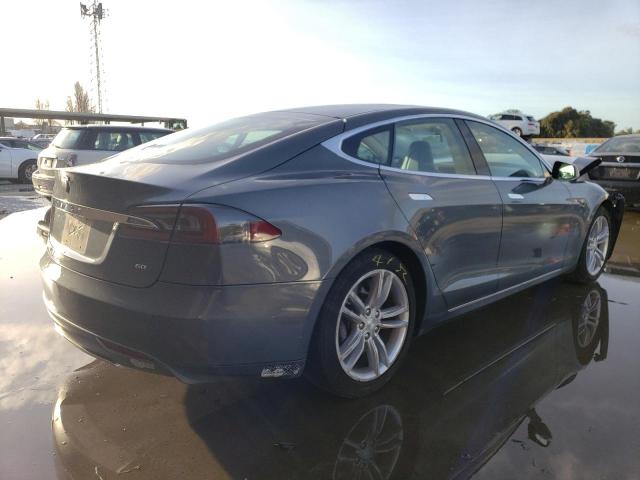 Obraz 3 z 2013 TESLA MODEL S  2013 z VIN 5YJSA1DG2DFP03979