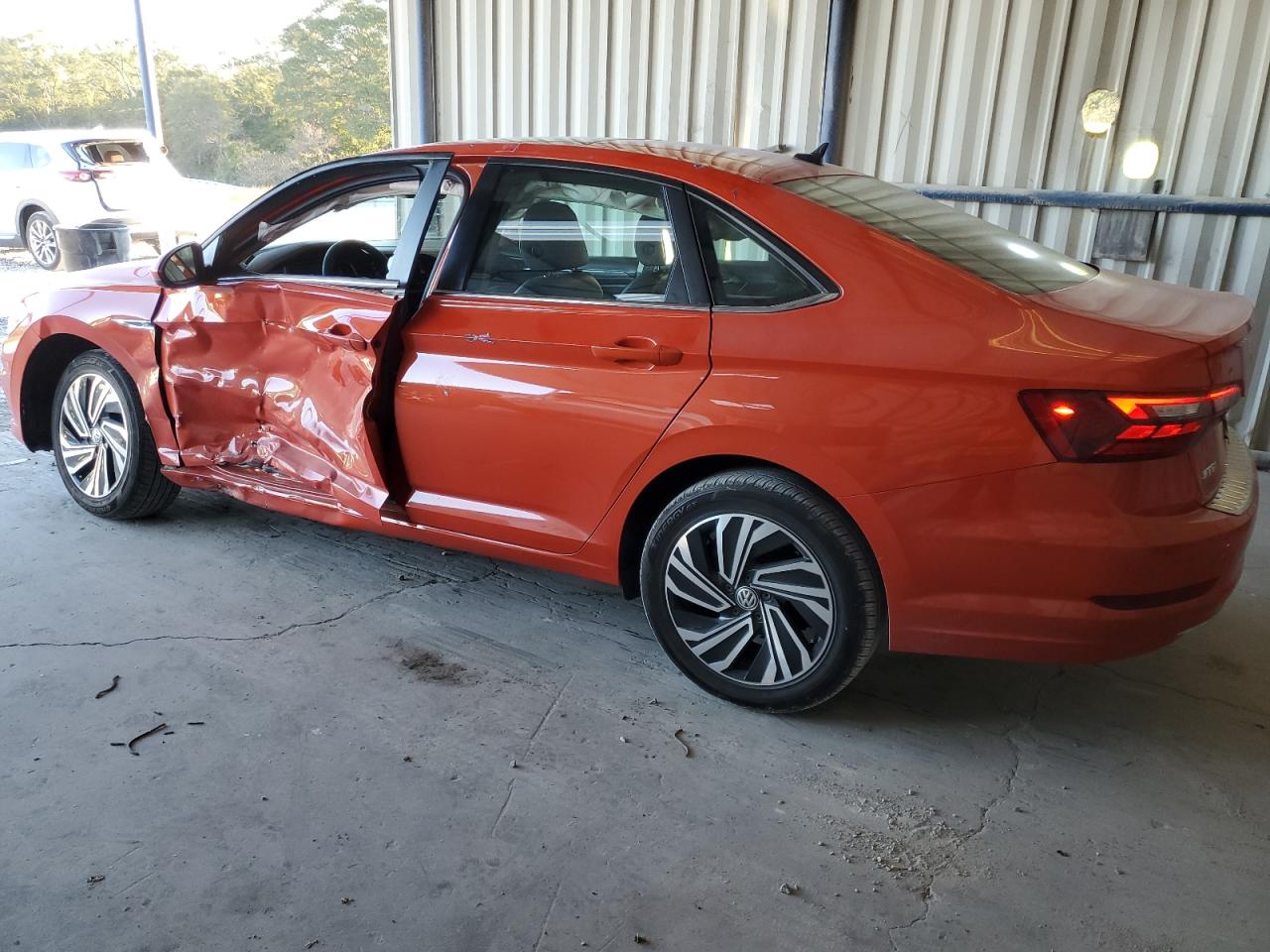 Изображение 2 2020 VOLKSWAGEN JETTA SEL 2020 с VIN 3VWEB7BU2LM019902