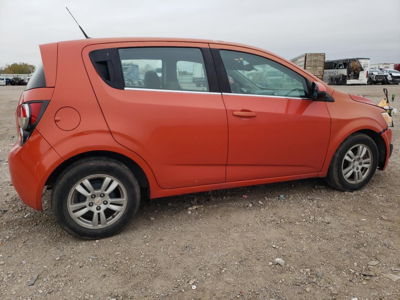Изображение 3 2012 CHEVROLET SONIC LT 2012 с VIN 1G1JC6SH6C4103351