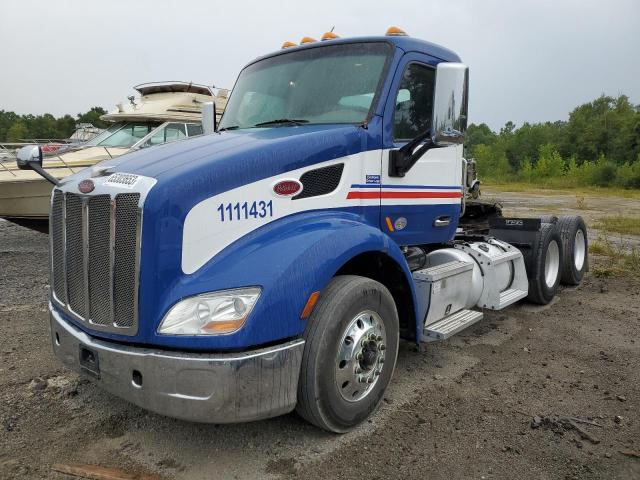 Изображение 2 2016 PETERBILT 579  2016 с VIN 1XPBDP9X5GD332247