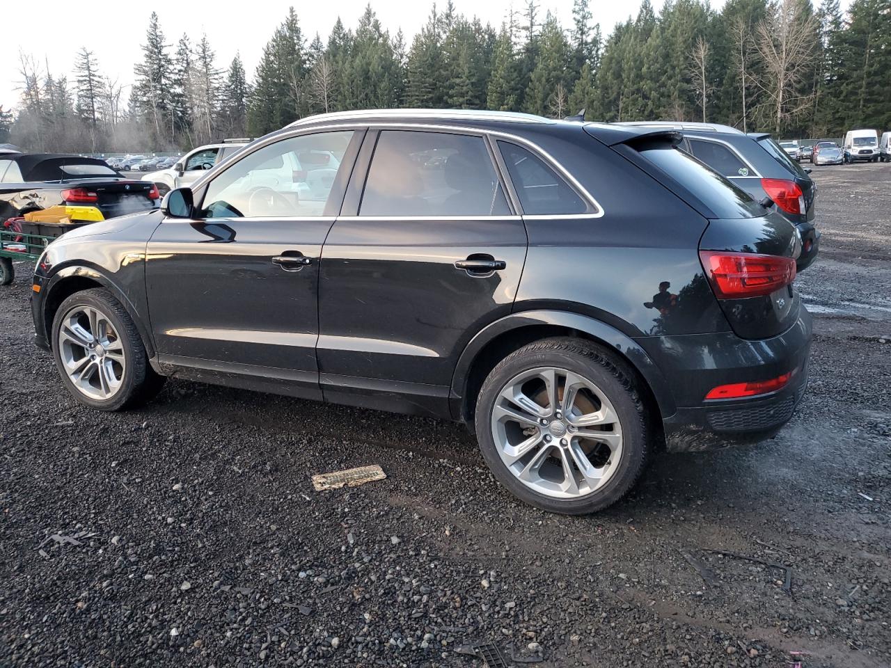 Obraz 2 z 2016 AUDI Q3 PRESTIGE 2016 z VIN WA1GFCFSXGR023695