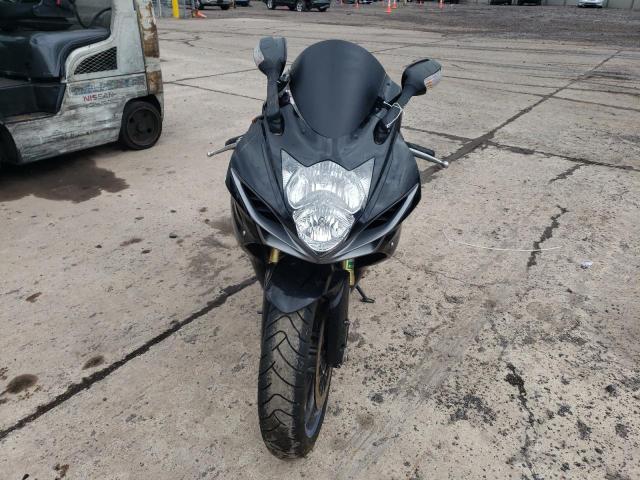 Obraz 2 z 2011 SUZUKI GSX750  2011 z VIN JS1GR7MA3B2103561