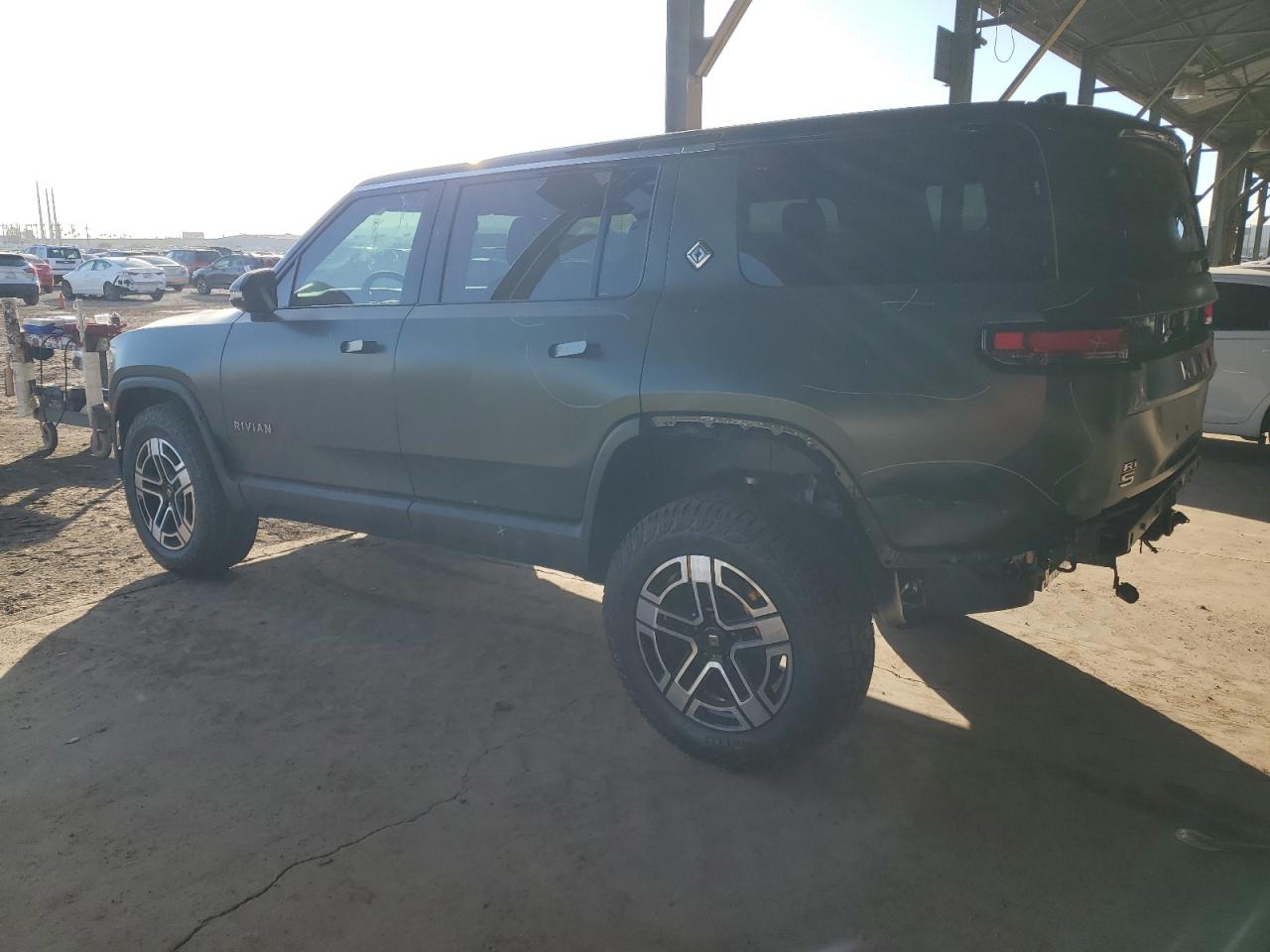 Image 2 of 2023 RIVIAN R1S ADVENTURE 2023 with VIN 7PDSGABA7PN016802