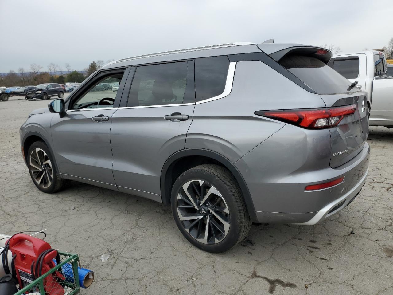 Image 2 of 2022 MITSUBISHI OUTLANDER SEL 2022 with VIN JA4J3VA82NZ008692