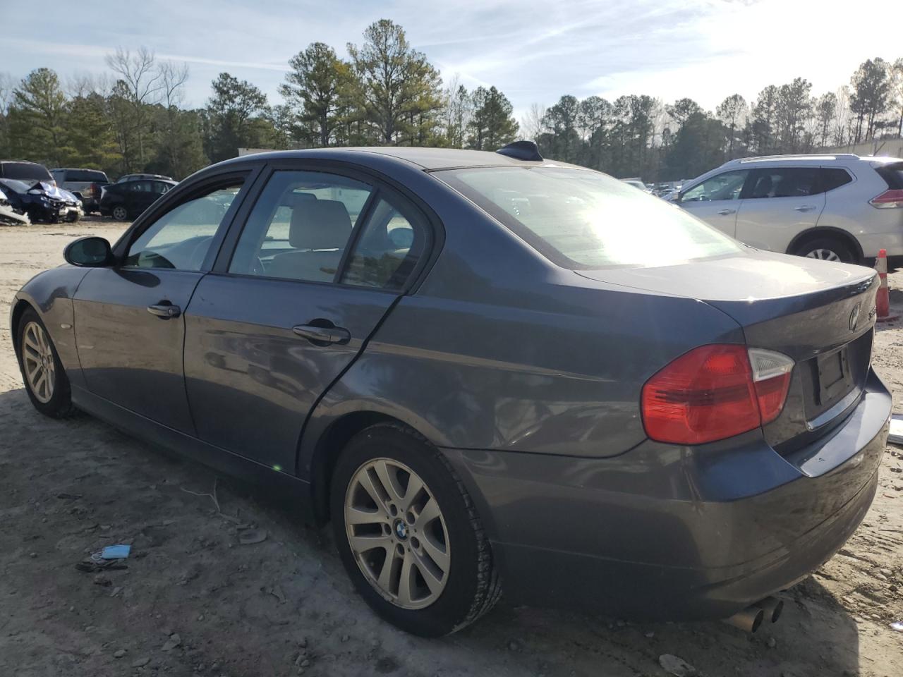 Image 2 of 2006 BMW 325 I 2006 with VIN WBAVB13556KX40912
