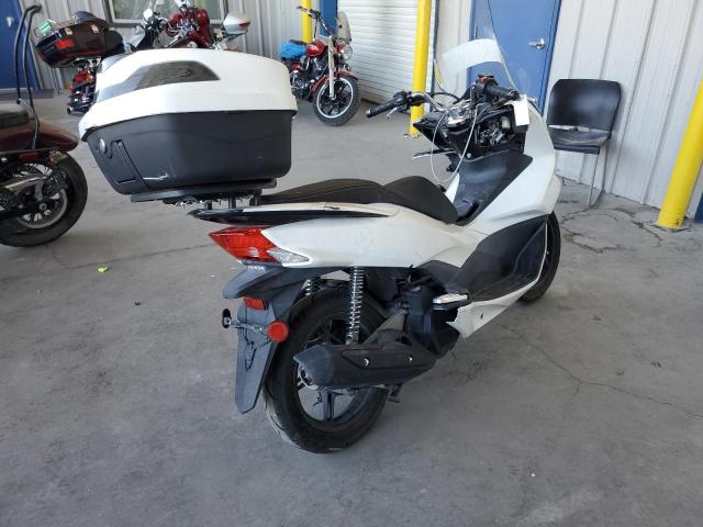 Изображение 3 2015 HONDA PCX 150 2015 с VIN RLHKF1802FY002487