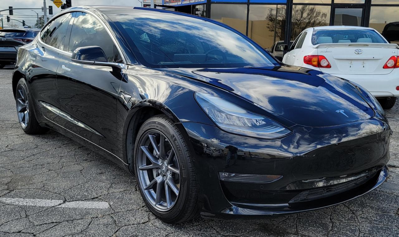 Изображение 2 2018 TESLA MODEL 3  2018 с VIN 5YJ3E1EA2JF126563