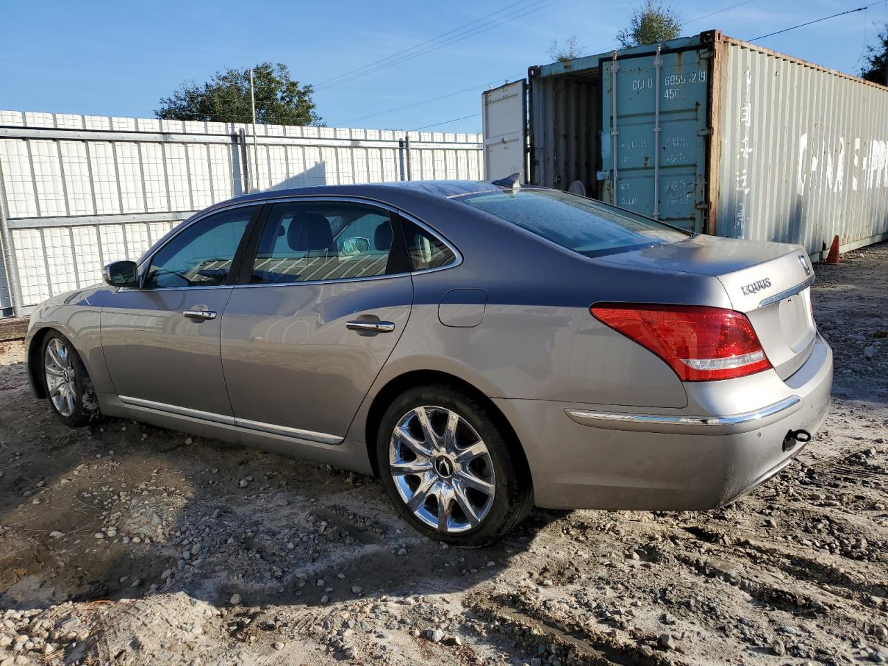Obraz 2 z 2012 HYUNDAI EQUUS SIGNATURE 2012 z VIN KMHGH4JH1CU052989