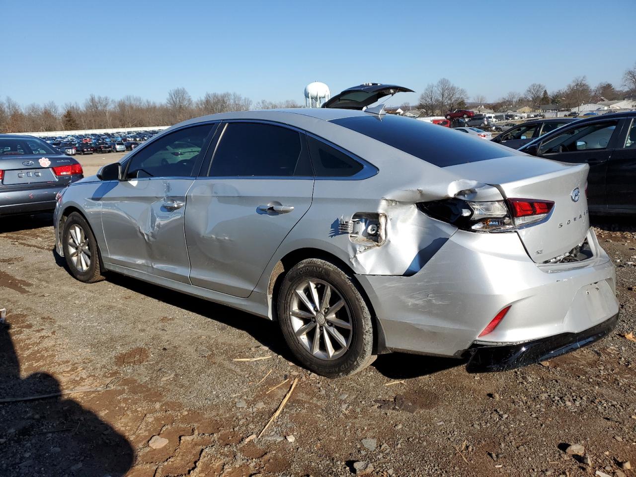 Obraz 2 z 2018 HYUNDAI SONATA SE 2018 z VIN 5NPE24AF4JH681312
